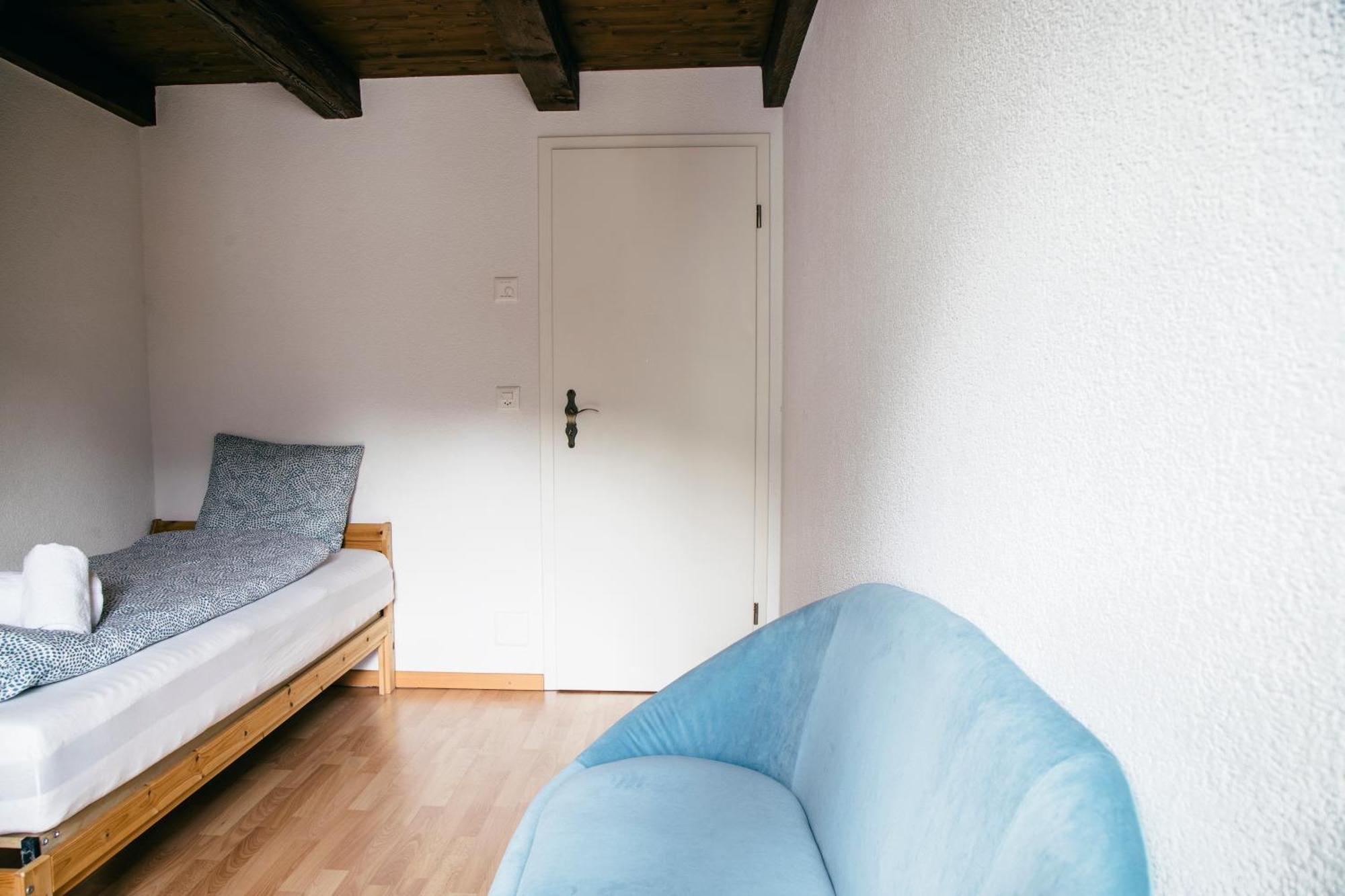 Nimbuzzz Apartments Unterseen Quarto foto