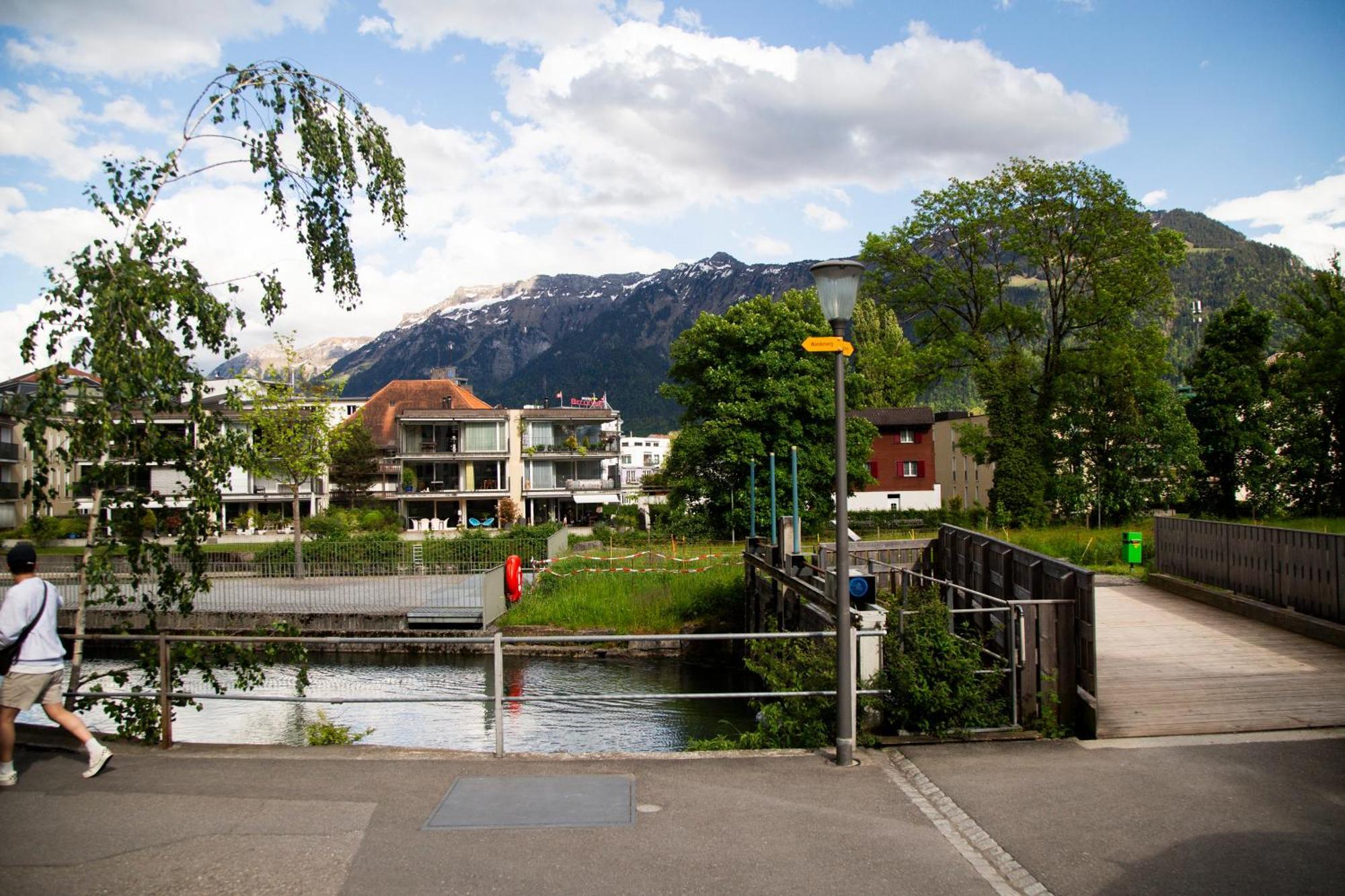 Nimbuzzz Apartments Unterseen Exterior foto
