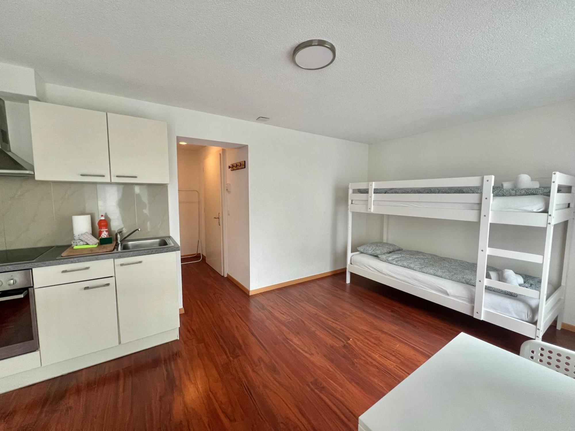 Nimbuzzz Apartments Unterseen Quarto foto